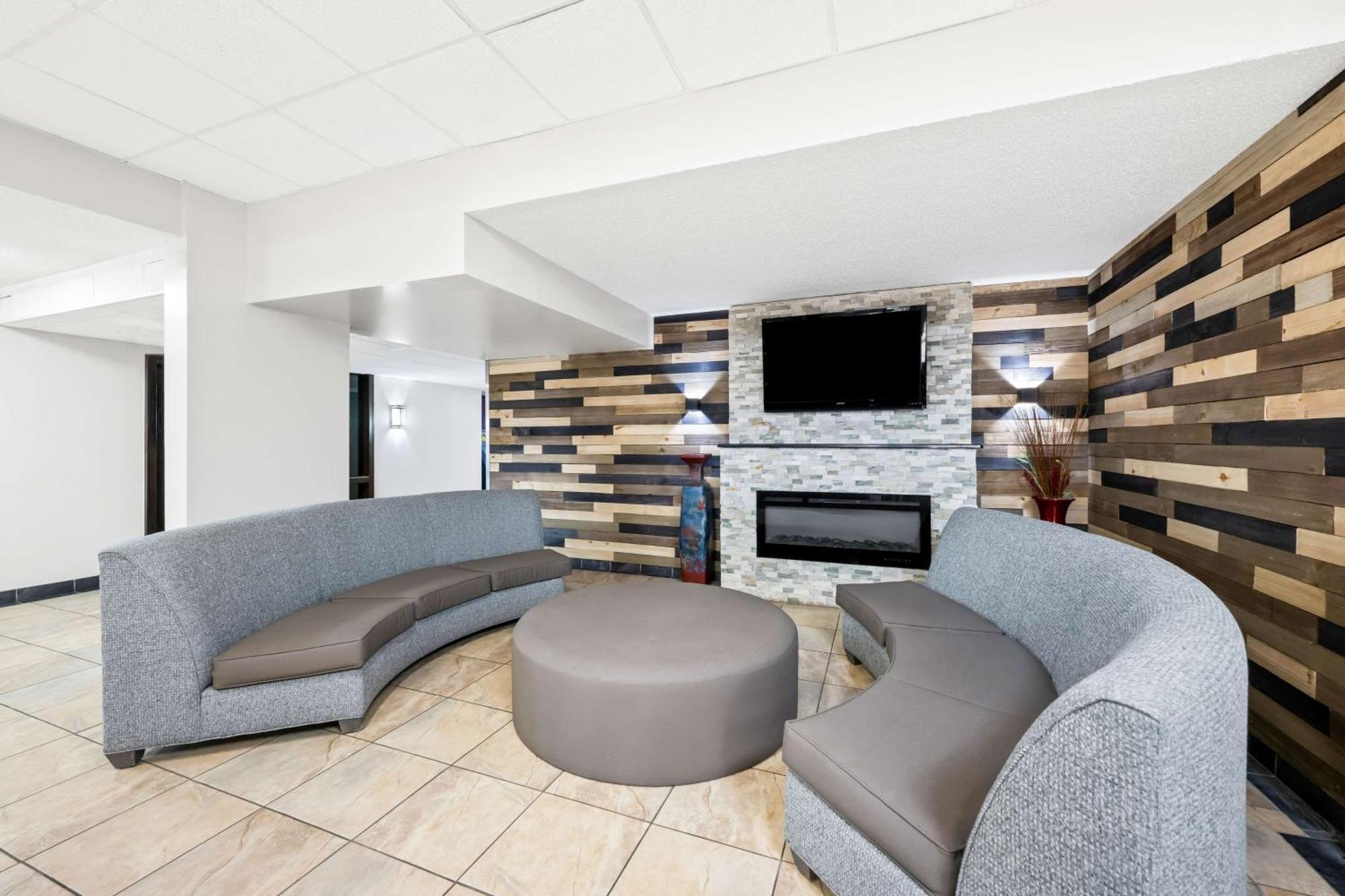 Surestay Plus Hotel By Best Western Lubbock Medical Center Dış mekan fotoğraf