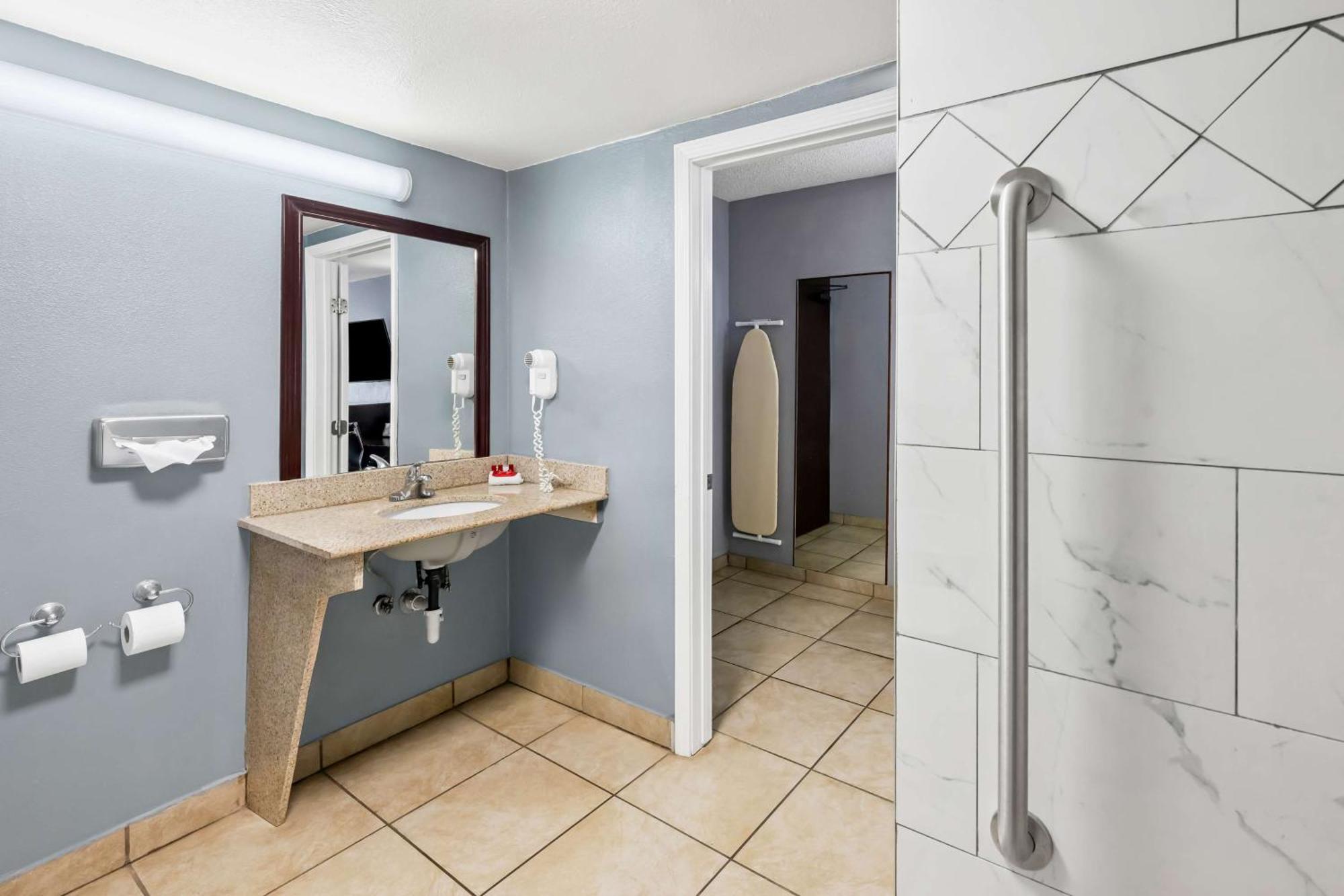 Surestay Plus Hotel By Best Western Lubbock Medical Center Dış mekan fotoğraf