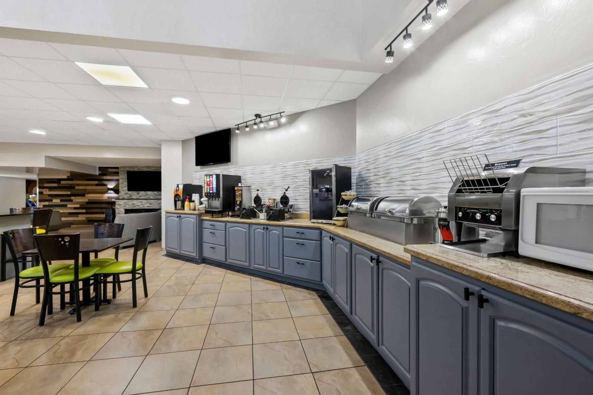 Surestay Plus Hotel By Best Western Lubbock Medical Center Dış mekan fotoğraf