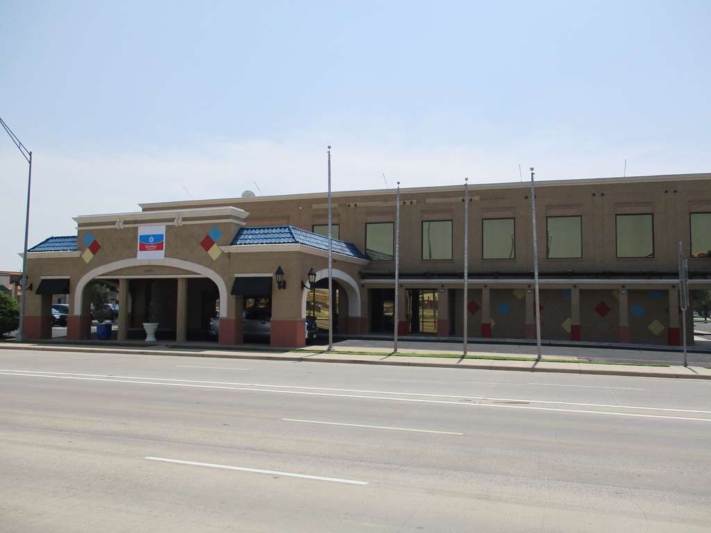 Surestay Plus Hotel By Best Western Lubbock Medical Center Dış mekan fotoğraf