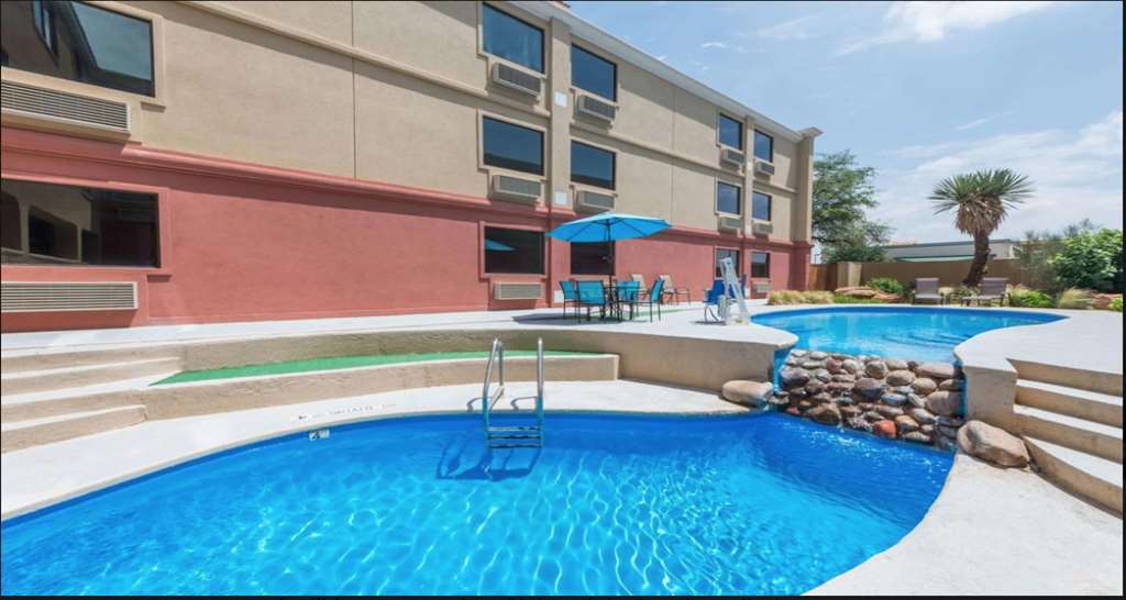 Surestay Plus Hotel By Best Western Lubbock Medical Center Konforlar fotoğraf